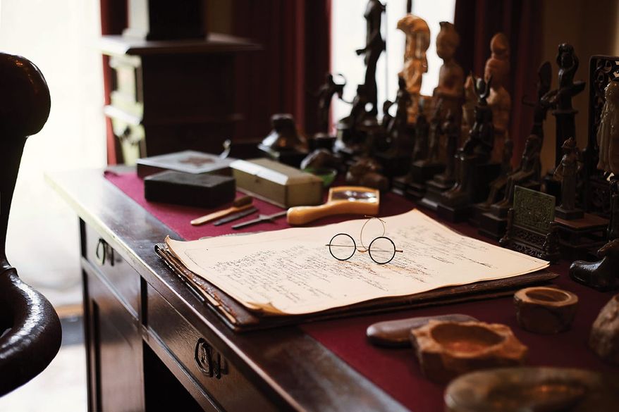 Sigmund Freud’s spectacles | museum photography | © Freud Museum London