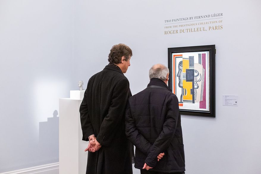 Audience engaging with art | Gallery views & installation shots | © Sotheby’s