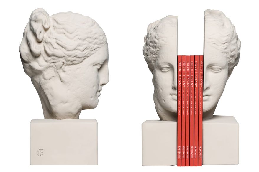 A selection of product photography created for the online shop & social media channels. Hygeia Bookends.